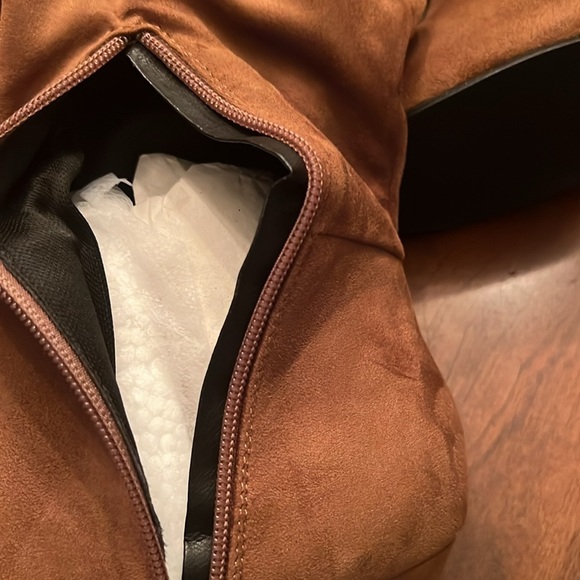 Faux suede boots - Picture 8 of 9